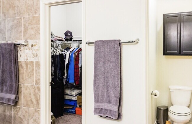 Building Photo - 8331 Bending Willow