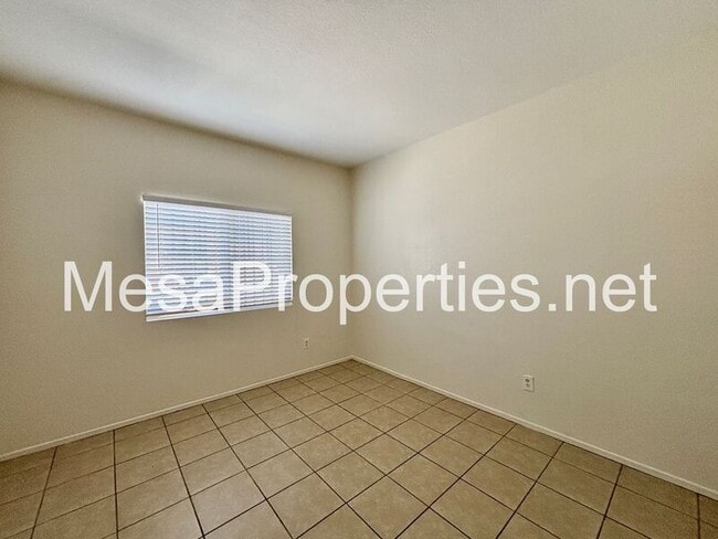 Building Photo - 13593 Hemingway Dr