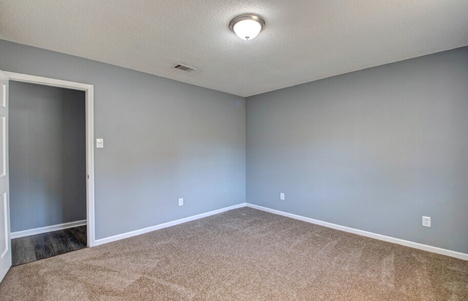 Bedroom - 11315 Ethan Allen Dr