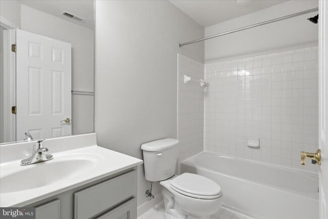 Building Photo - 21824 Ladyslipper Sq