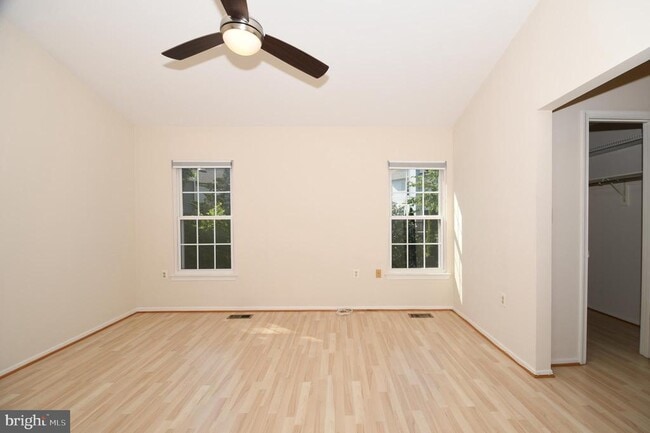 Building Photo - 21 Earth Star Pl