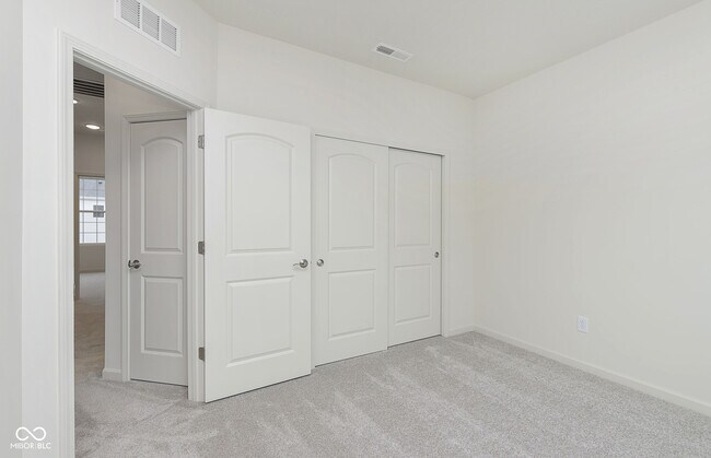 Building Photo - 3250 Haflinger Dr