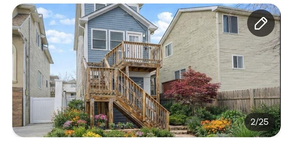 Building Photo - 107 Baden Pl