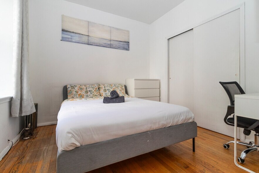 Primary Photo - 340e E 93rd St