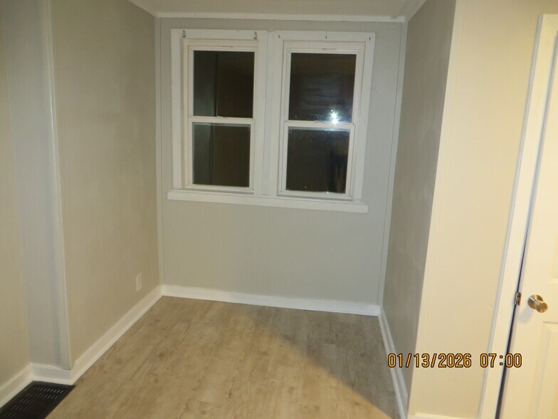 Building Photo - 202 W 3rd St