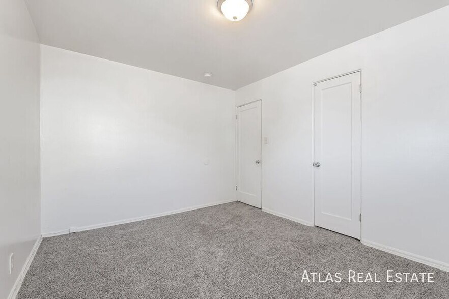 Building Photo - 217 S Xavier St