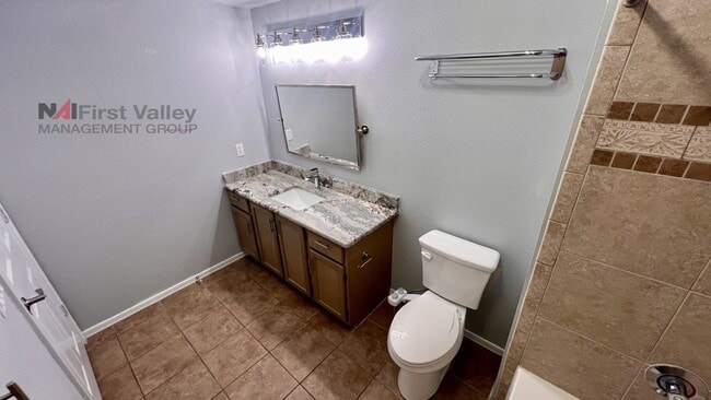 Building Photo - One Bedroom, One Bath Ground Floor