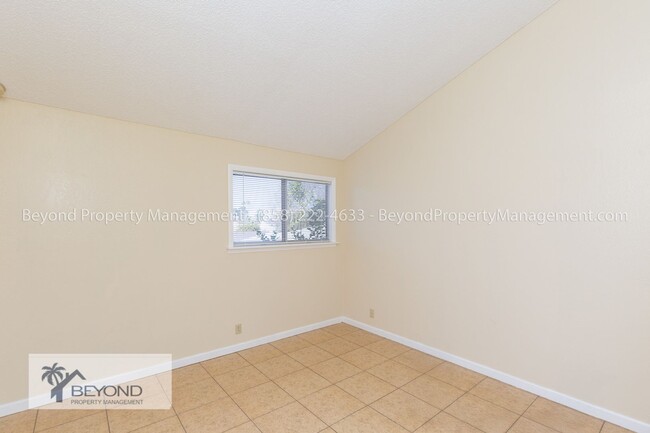 Building Photo - ****Charming 2BD CONDO IN THE HEART OF NOR...