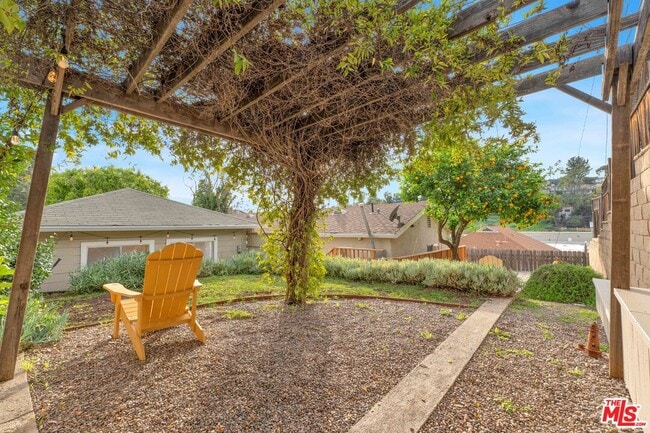 Building Photo - 2279 India St