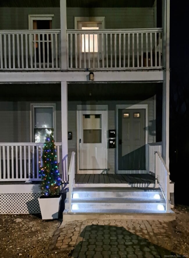 Building Photo - 294 Bellevue St