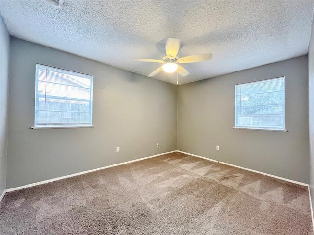 Building Photo - 5652 Conlin Dr