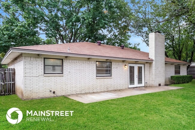 Building Photo - 1003 Holly Hill Ct