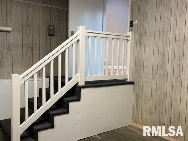 Building Photo - 16429 N Hawthorne Ln