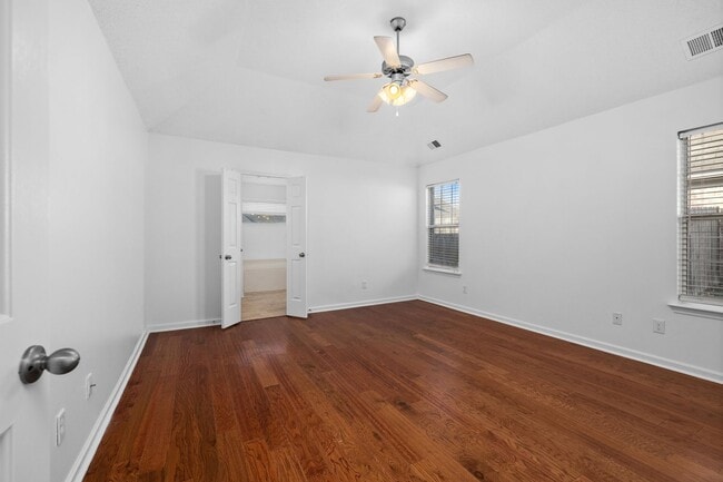 Building Photo - Updated 4bd 2 bath in Southaven