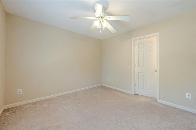 Building Photo - 927 Laurel Wood Ct