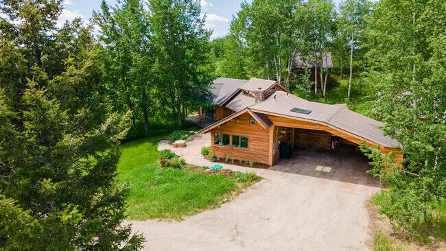 Building Photo - 10570 Rammell Mountain Rd