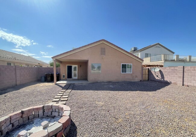 Building Photo - 24403 N Oasis Blvd