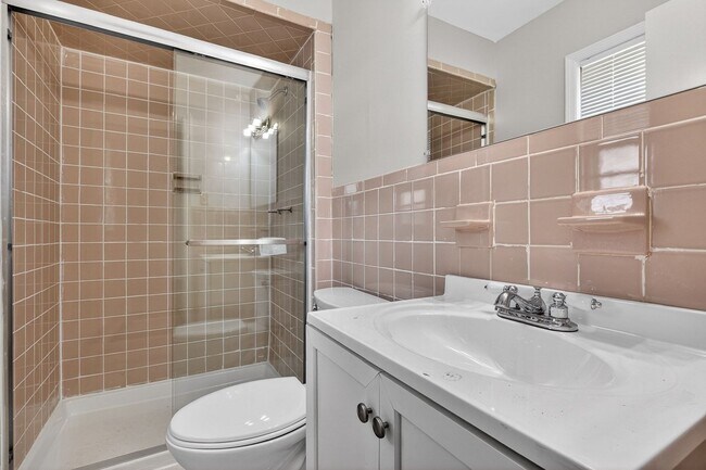 Building Photo - 77 Marsh Ave