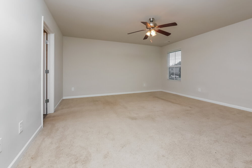 Building Photo - 405 Invector Ct