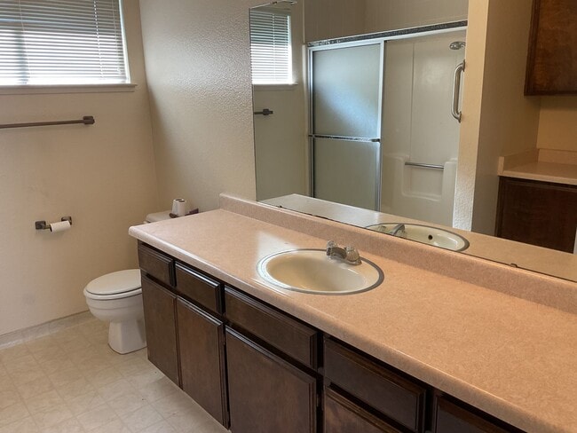 Building Photo - Look no more