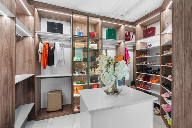 Building Photo - 11352 Regatta Ln