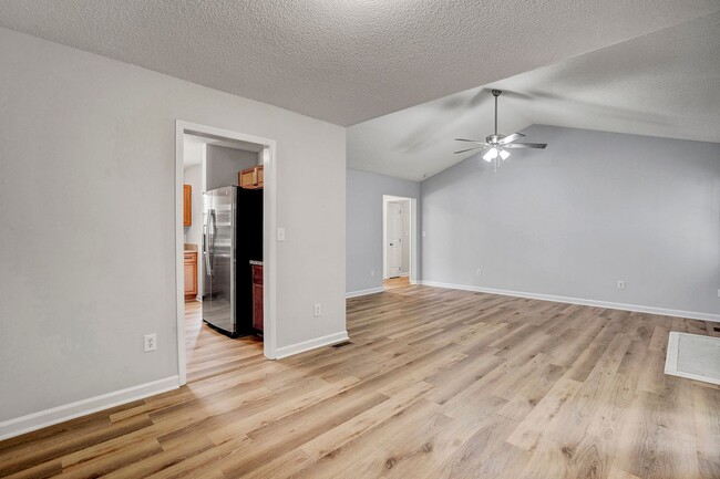 Building Photo - 1300 Poplar Ridge Rd