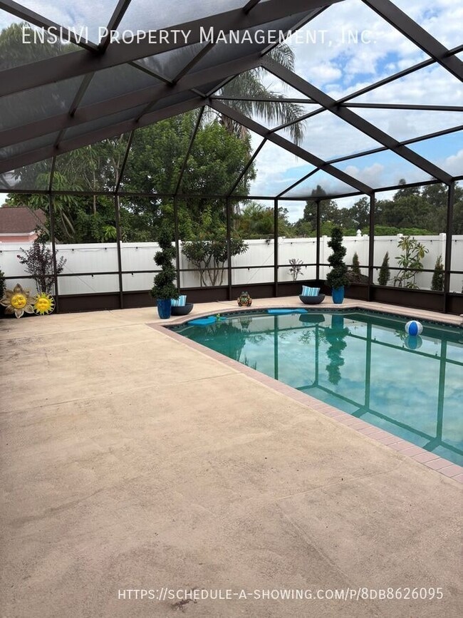 Building Photo - 12724 95th St N