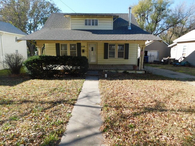 Primary Photo - Quaint 3 bedroom/1 bath House in Augusta, KS!