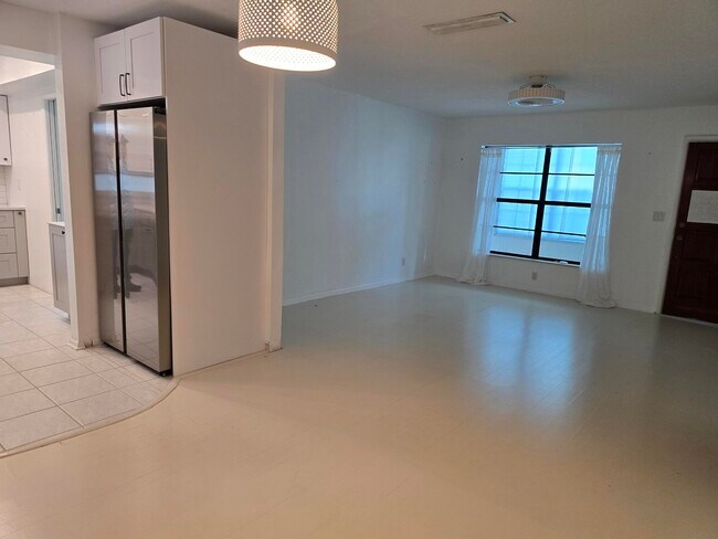 Building Photo - 2672 Rockcrest Ct