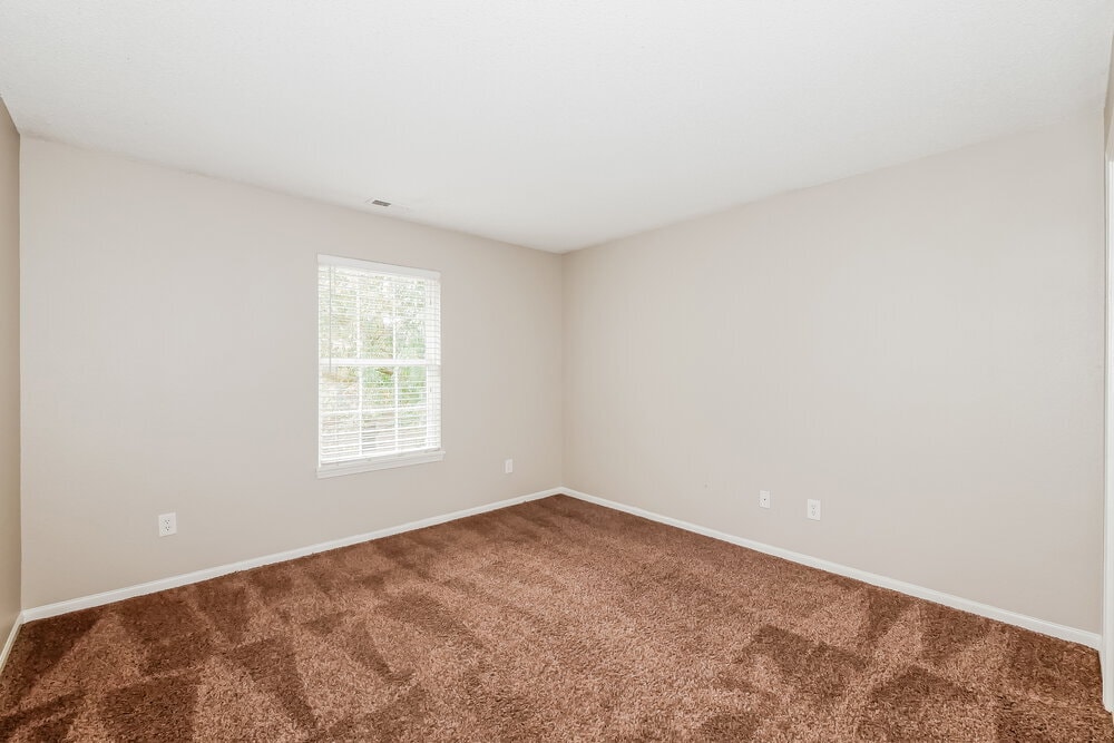 Building Photo - 707 Deer Trail Dr