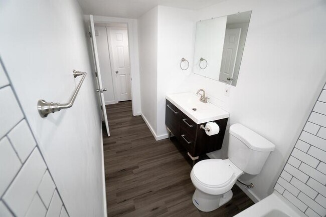 Building Photo - 4658 Thayn Dr