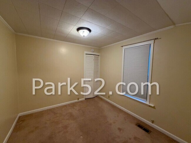 Building Photo - Tacoma Area 1 Bedroom Cottage