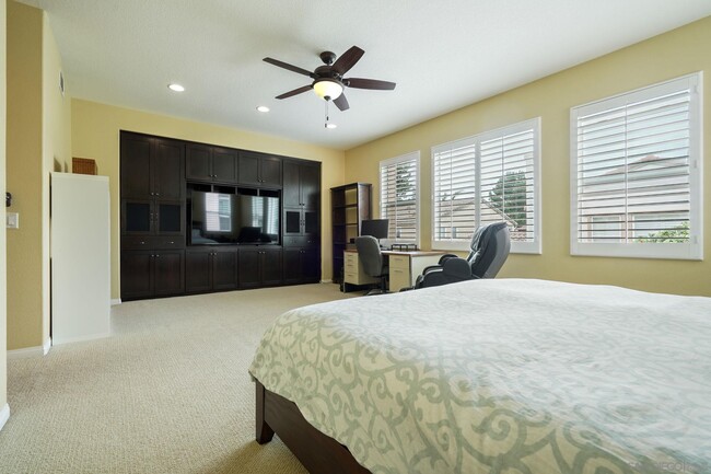 Building Photo - 43 Topanga