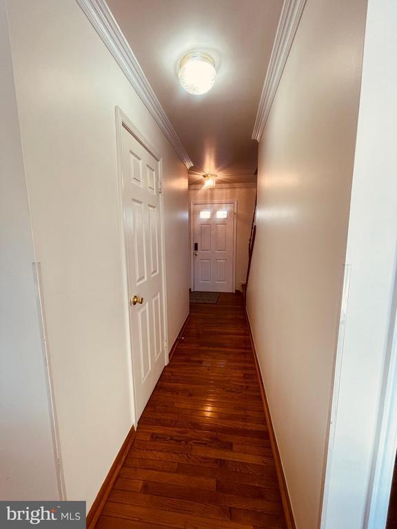 Building Photo - 404 Navaho Dr