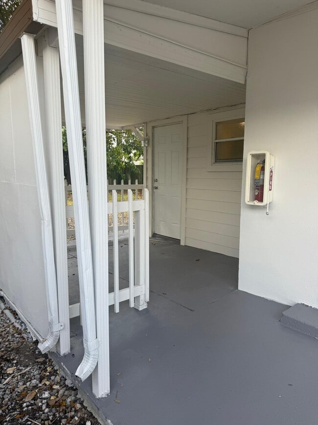 Building Photo - 911 NW 62 Ave