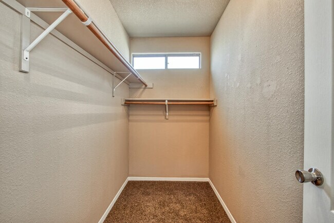 Building Photo - 11717 Lapstone Way
