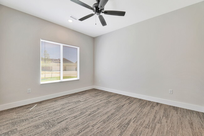 Building Photo - 1129 N Joye St