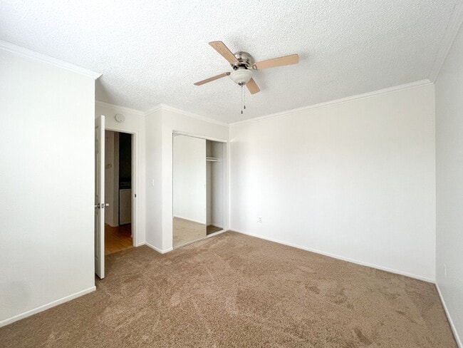 Building Photo - Homey 2 Bedroom 2 Bathroom Near Base