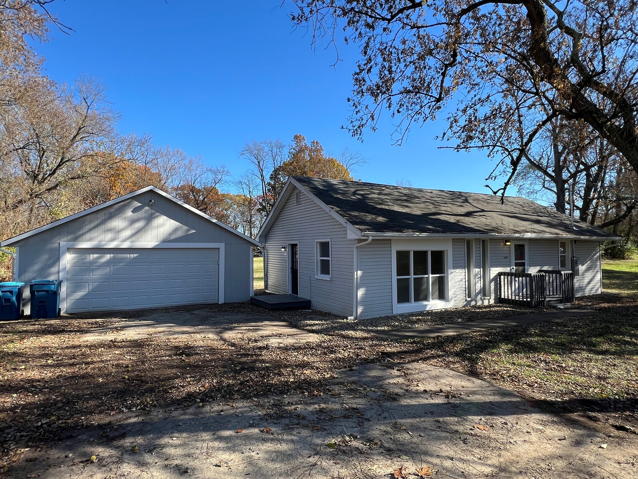 Building Photo - 3367 Parnell Dr