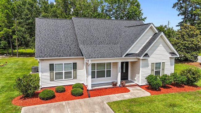 Building Photo - Three-bedroom, two-bathroom home located i...