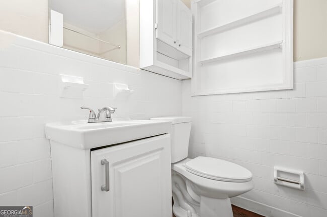 Building Photo - 3698 Fairlane Dr NW