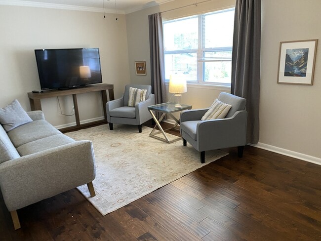 Building Photo - 1420 Marlyn Dr