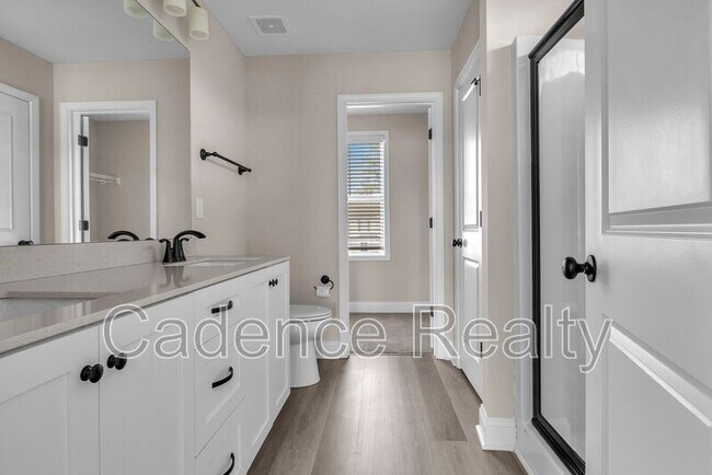 Building Photo - 1625 Grey Cliff Run