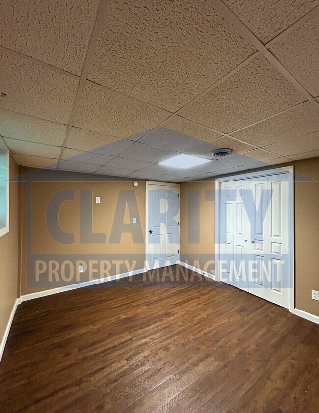 Building Photo - Gorgeous four bedroom home!!