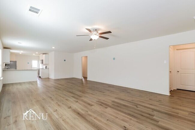 Building Photo - Coming Soon!