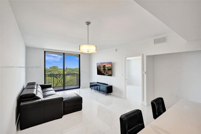 Building Photo - 301 Altara Ave
