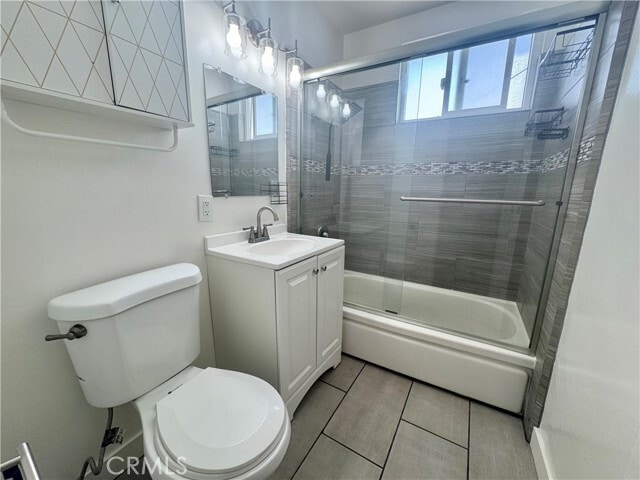 Building Photo - 1056 W 25th St