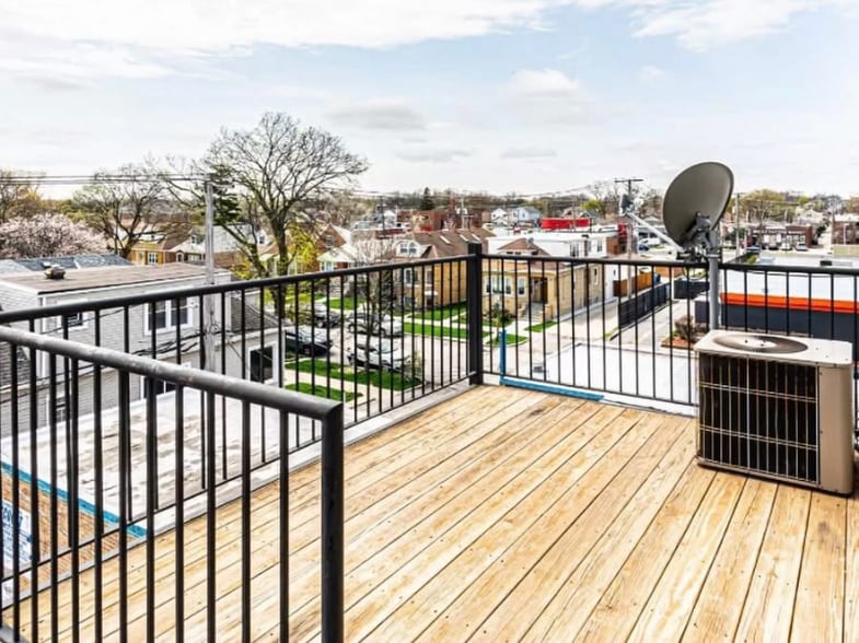 Building Photo - 7153 W Irving Park Rd