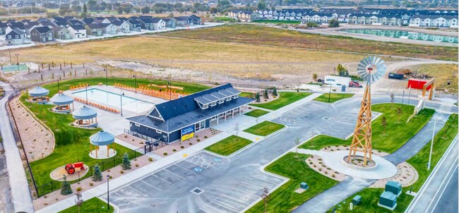 Building Photo - 3569 Grassland Dr