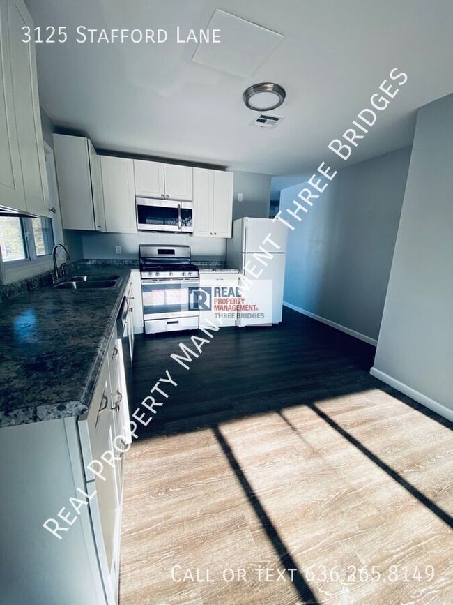 Building Photo - 3125 Stafford Ln